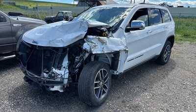 W26074_2018_GRANDCHEROKEE_3.6L.jpeg (1)